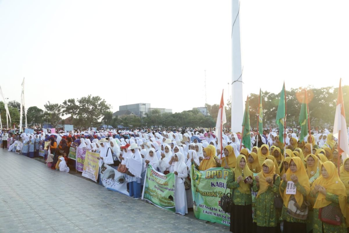 Belasan ribu warga OKU, Sumsel pawai ta'aruf