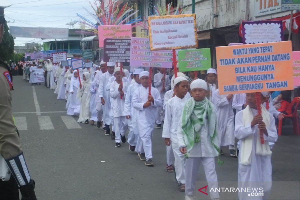 Ribuan pelajar Abdya pawai taaruf Tahun Baru Islam