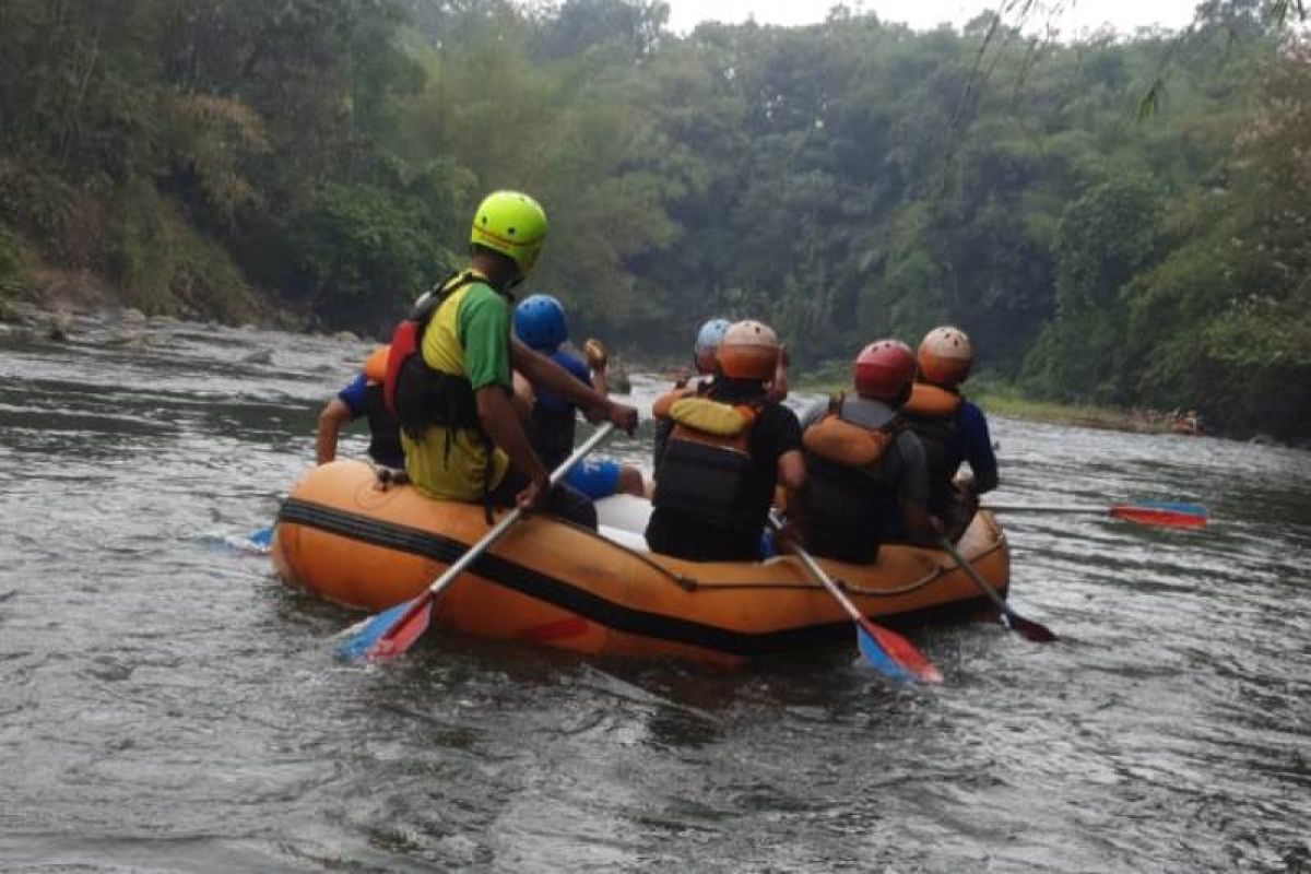 Wisata arung jeram dikembangkan sejumlah desa di Garut