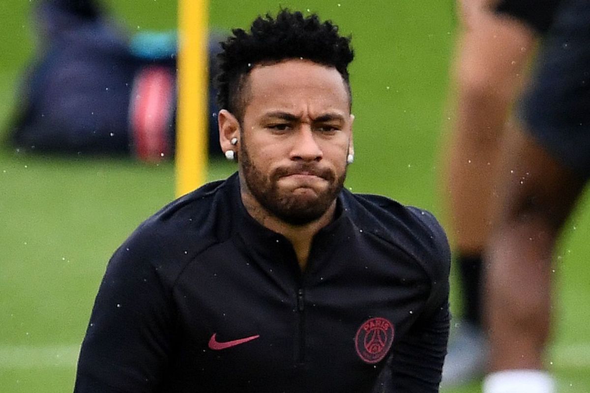 Rangkuman panjang transfer Neymar musim panas ini