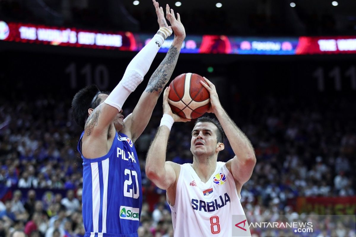 Serbia melenggang ke babak kedua, usai menang telak atas Filipina