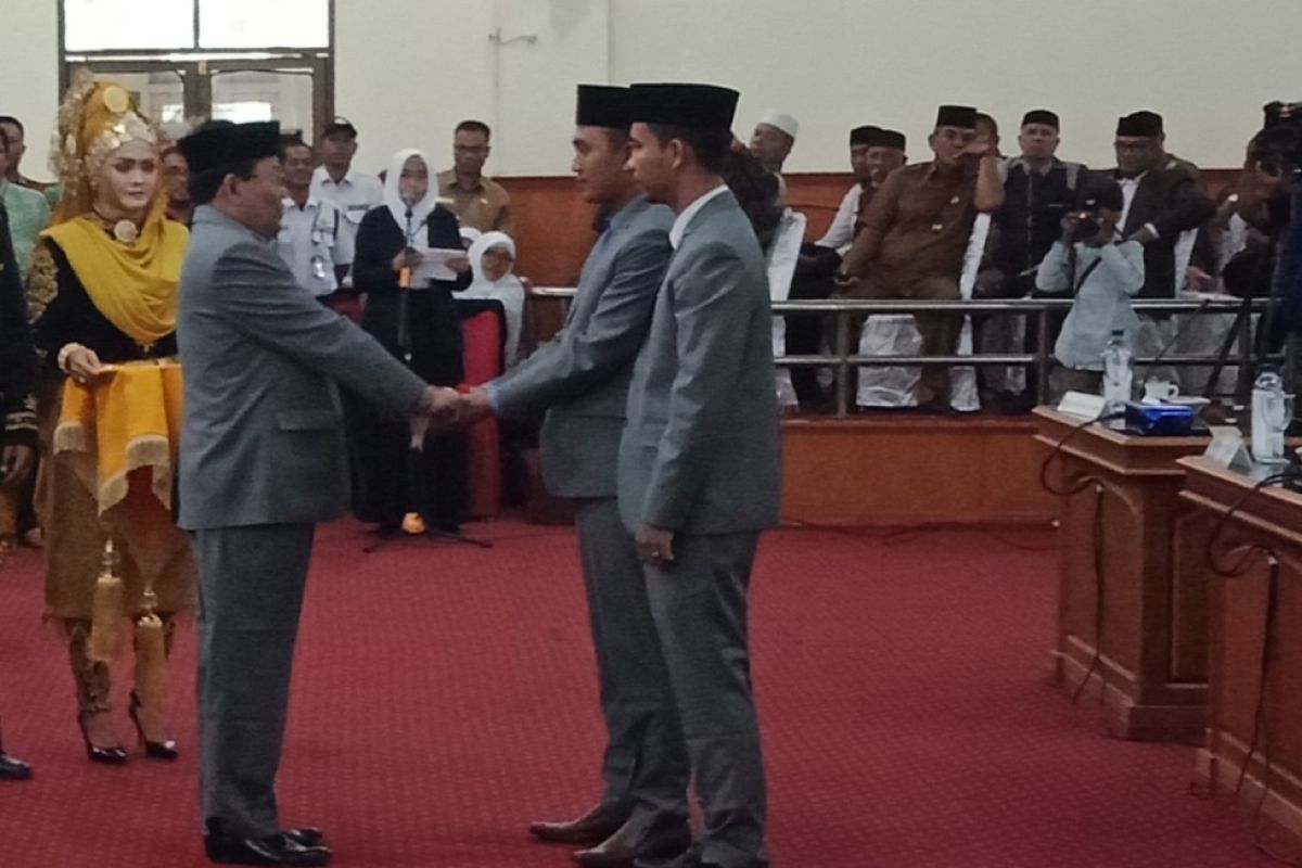 Jhonniadi dan Dedi Irmayanda pimpinan sementara DPRK Nagan Raya