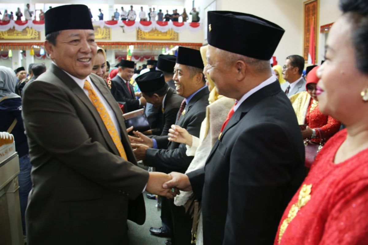 85 anggota DPRD Lampung resmi menjabat