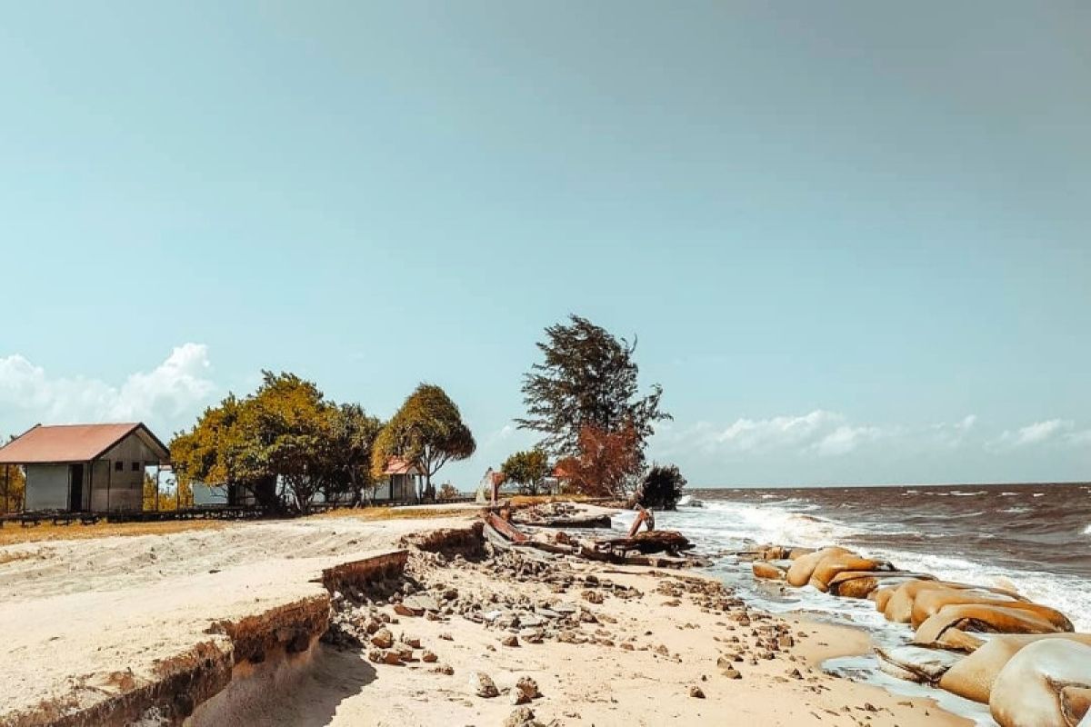 Legislator desak prioritas penanganan abrasi Pantai Ujung Pandaran