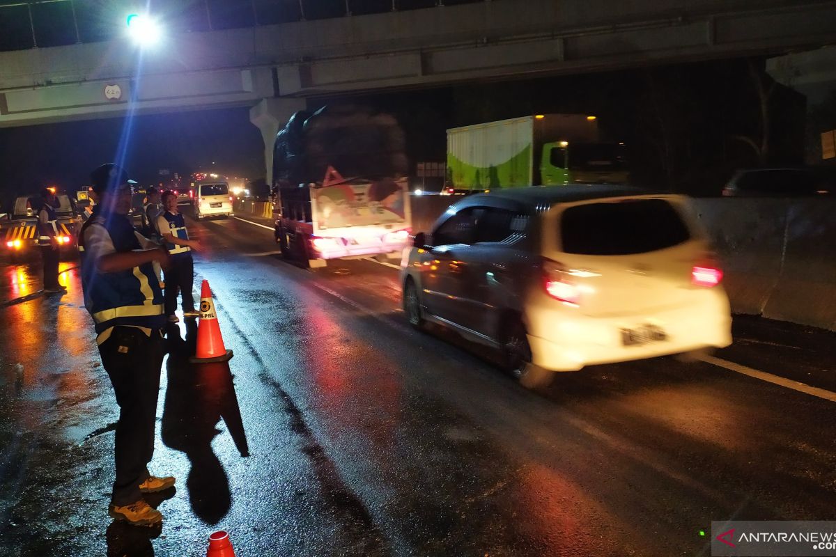 Arus lalu lintas mulai pulih pascakecelakaan maut di Tol Cipularang