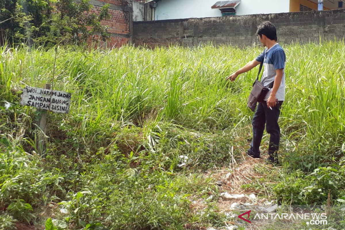 Dinsos Rejang Lebong makamkan jenazah bayi temuan di tempat sampah