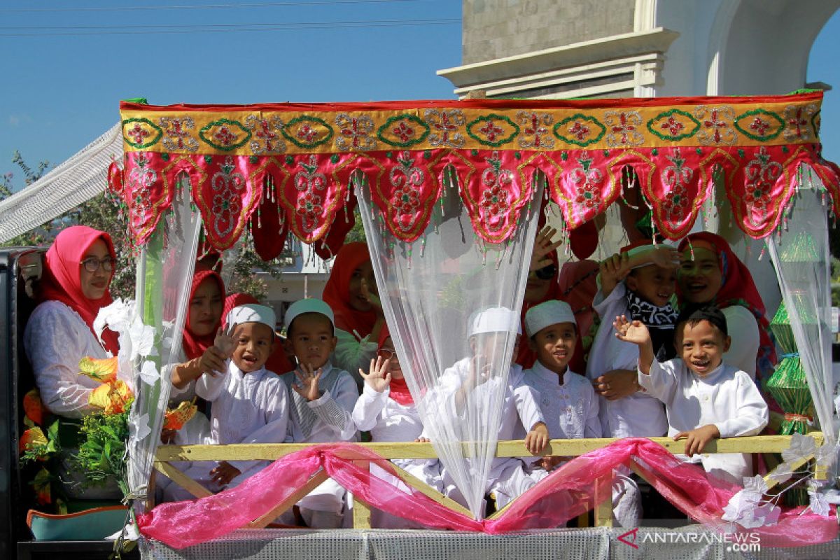 Pawai Hijratul Rasul meriahkan 1 Muharram di Bone Bolango