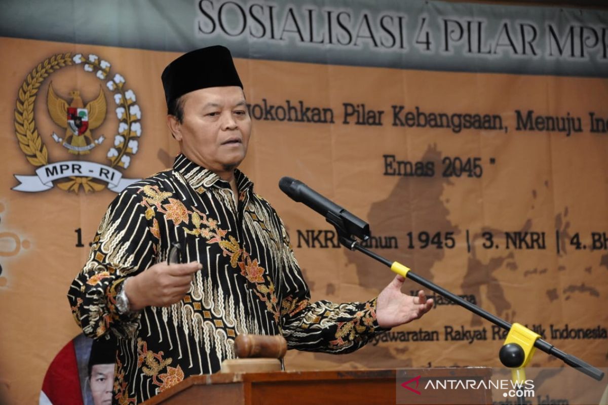 Wakil Ketua MPR minta Jokowi segera tandatangani RUU Pesantren