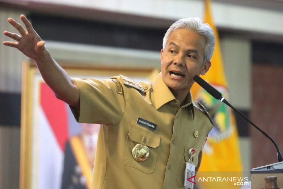 Ganjar Pranowo siap pakai Esemka untuk mobil dinas