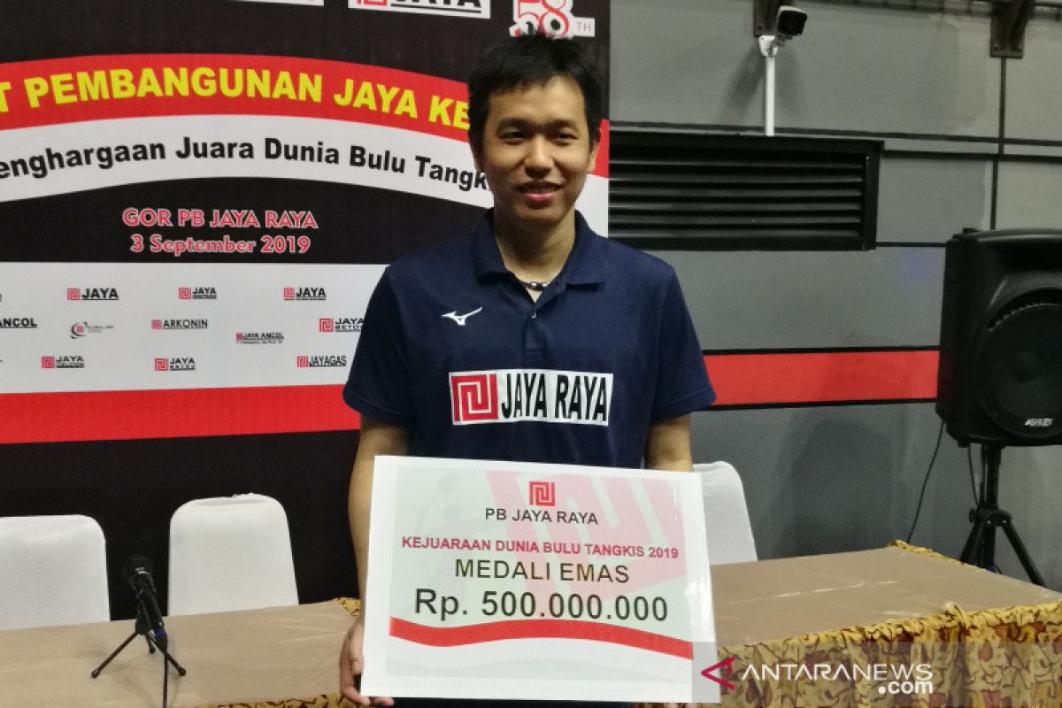 Hendra Setiawan cs diguyur bonus ratusan juta usai Kejuaraan Dunia