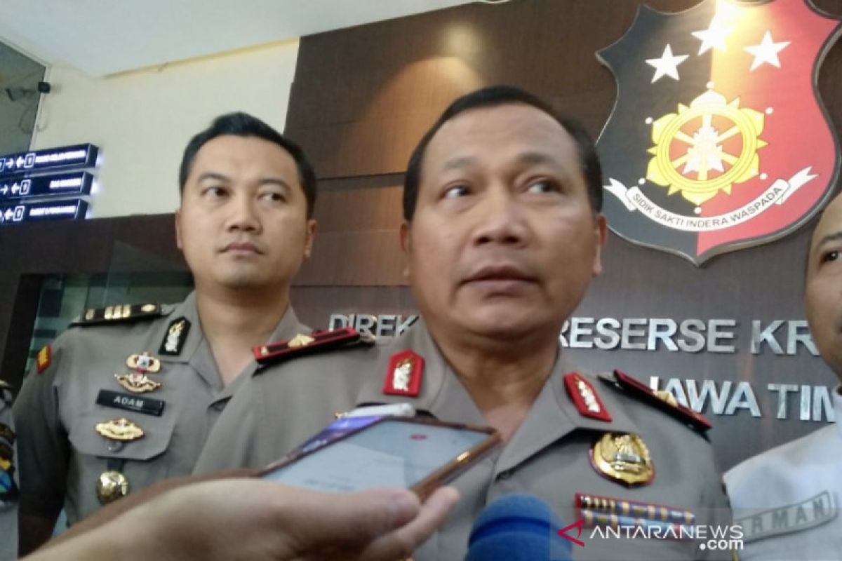 Polisi tahan dua tersangka kasus asrama mahasiswa Papua di Surabaya