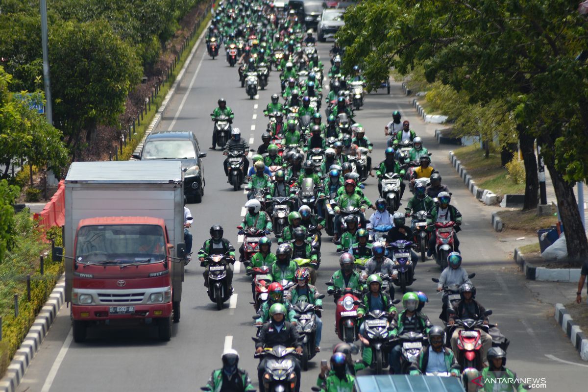 Ribuan personel keamanan dikerahkan kawal demo ojol di Istana Merdeka