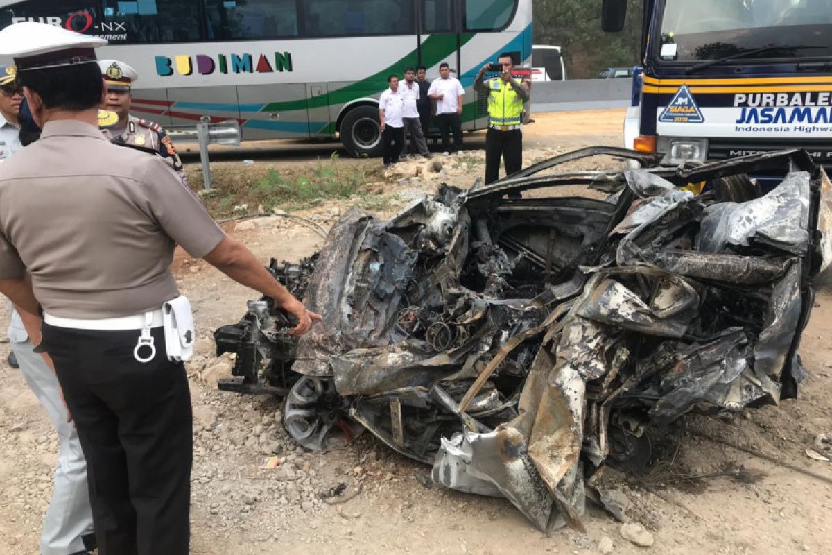 Polisi jelaskan kronologi kecelakaan di tol Purbaleunyi