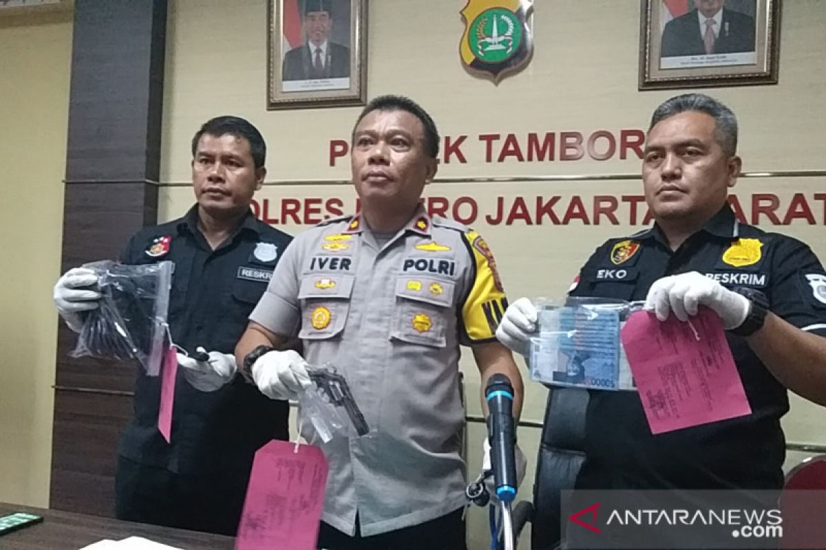 Korban 11 TKP pemerasan-curas polisi gadungan Tambora didalami polisi