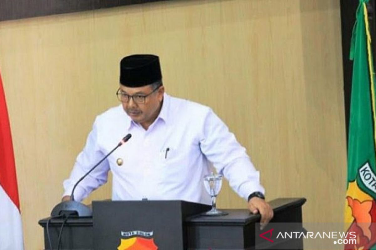 Asisten Bidang Pemerintahan dan Kesra Nova Elfino dilantik jadi pejabat Sekda Kota Solok