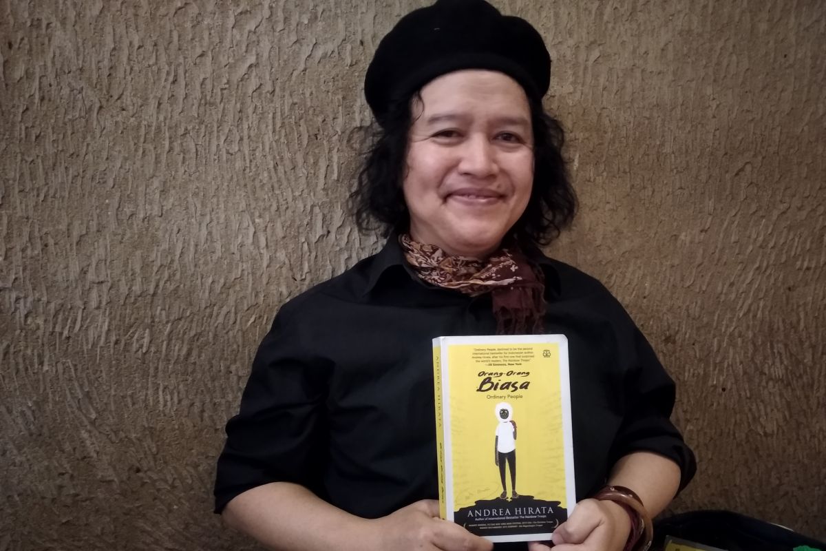 Andrea Hirata garap Laskar Pelangi cetakan ke-50