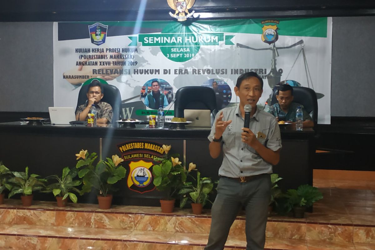 KKP UMI Makassar adakan seminar relevansi hukum diera revolusi 4.0