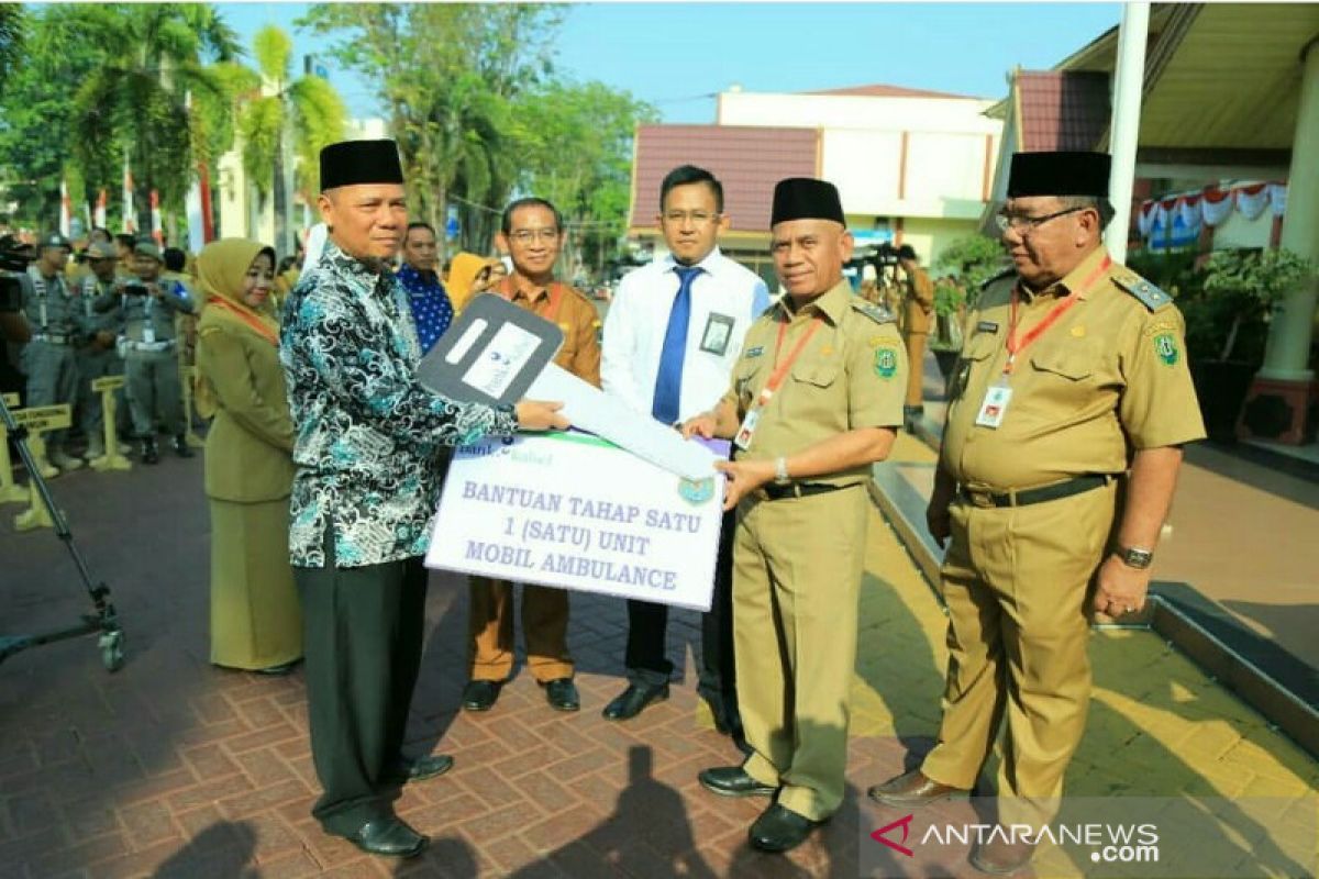 Bank Kalsel serahkan bantuan mobil jenazah untuk  Masjid Muhammadiyah