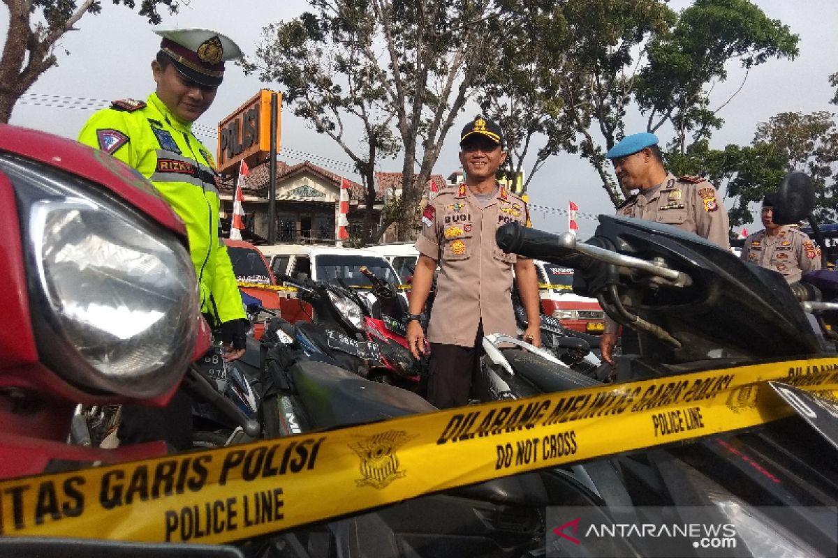 Polres Garut sita ratusan kendaraan pelanggar peraturan lalu lintas