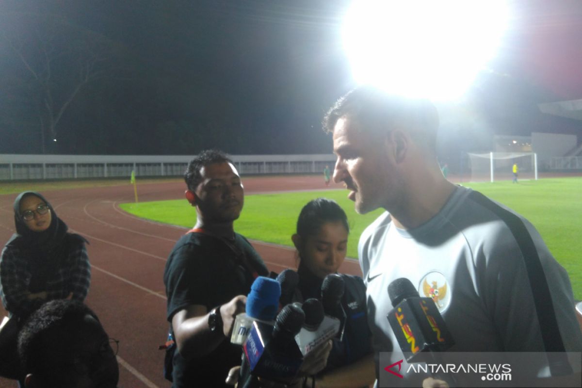 Simon McMenemy tidak mau terpengaruh perang urat syaraf Malaysia