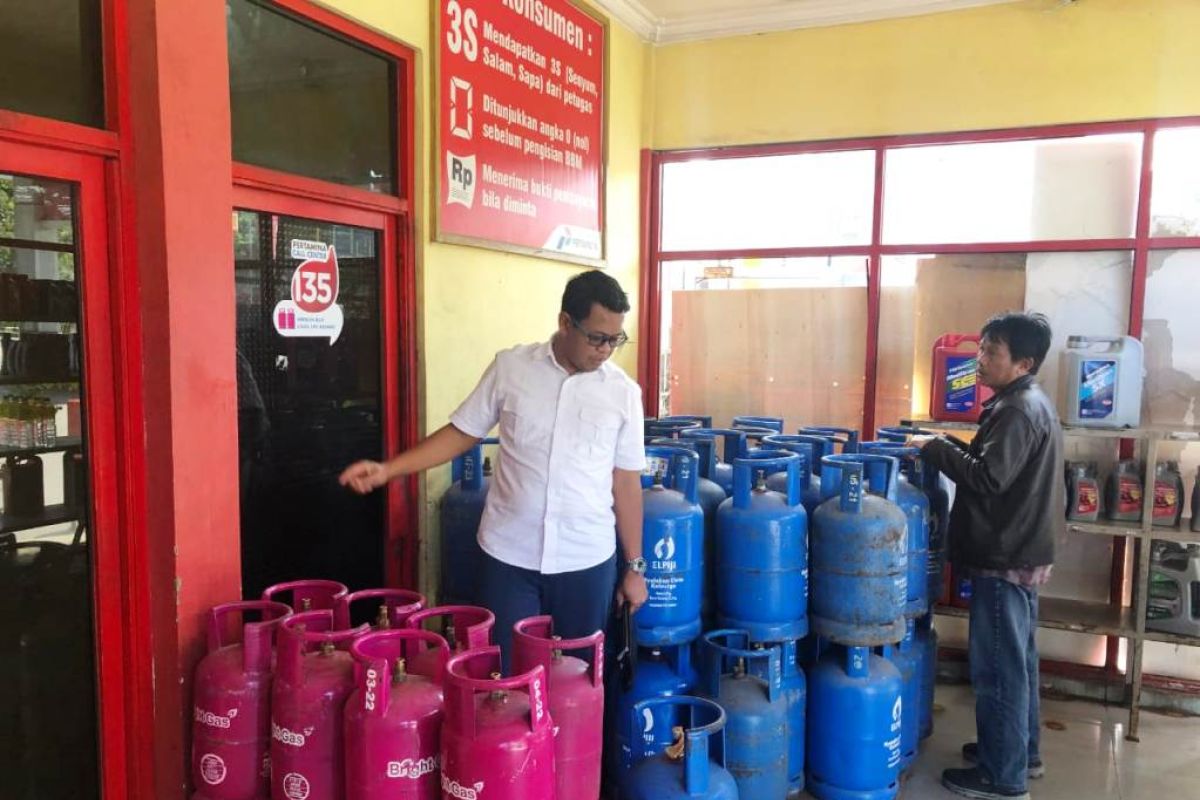 Pertamina guarantees secure supply of LPG for Jayapura