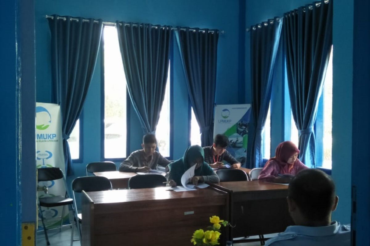 10 lususan SMA Mukomuko diterima taruna politeknik  kelautan Padang