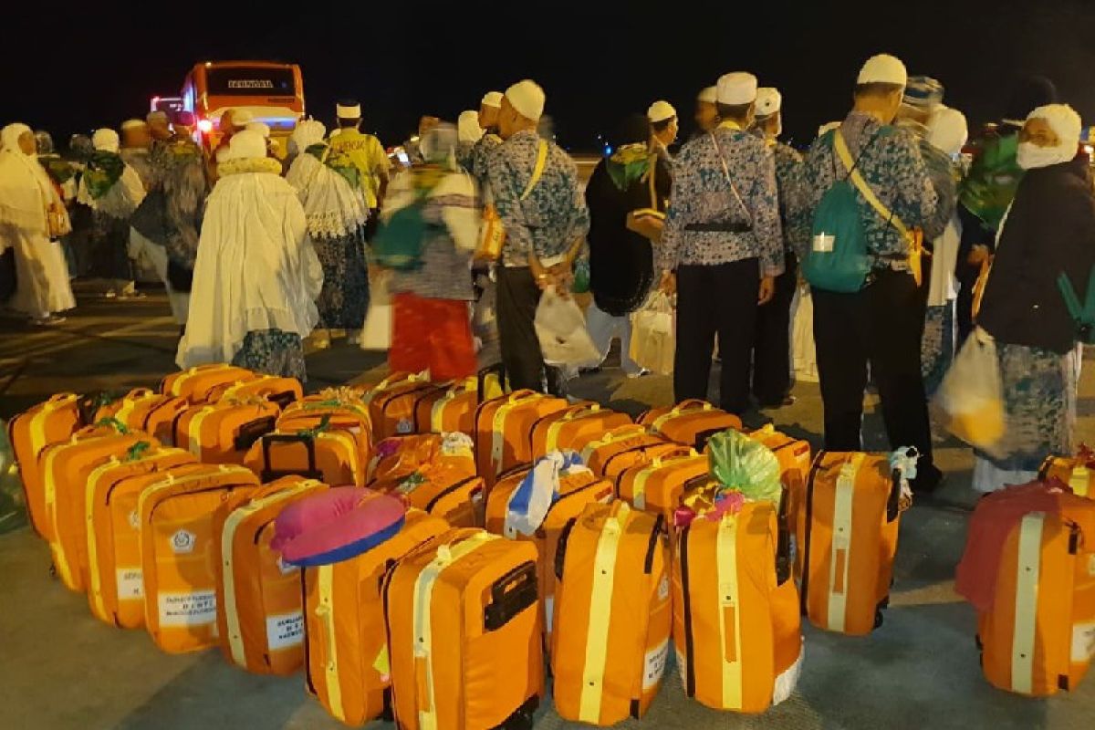 Jumlah haji kloter 11 Debarkasi Medan berkurang satu orang