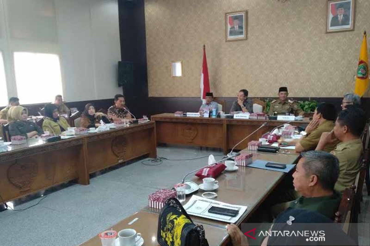 R-APBD 2020 perlu segera dibahas DPRD, kata Sekda Kalteng