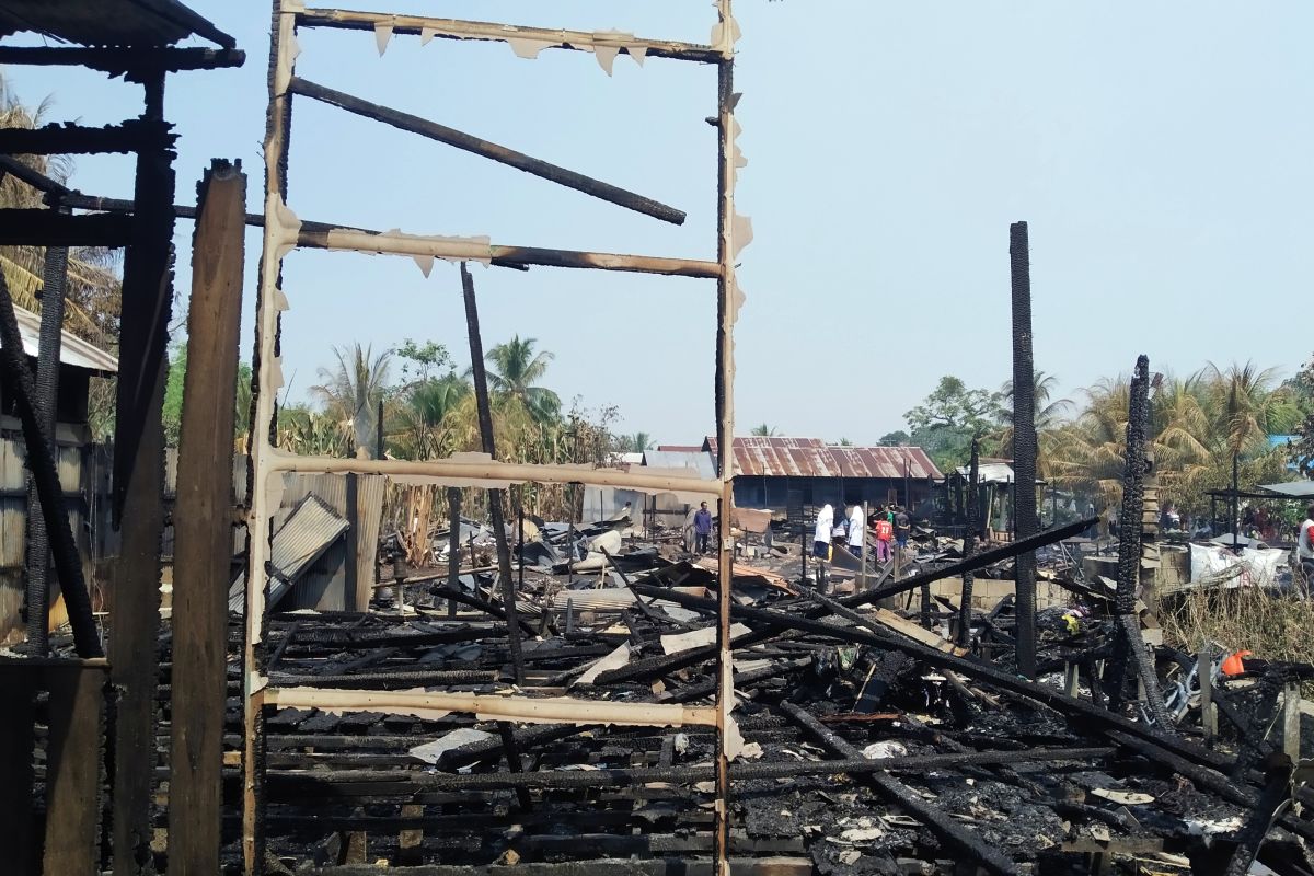 10 KK yang rumah terbakar di HST butuh bantuan