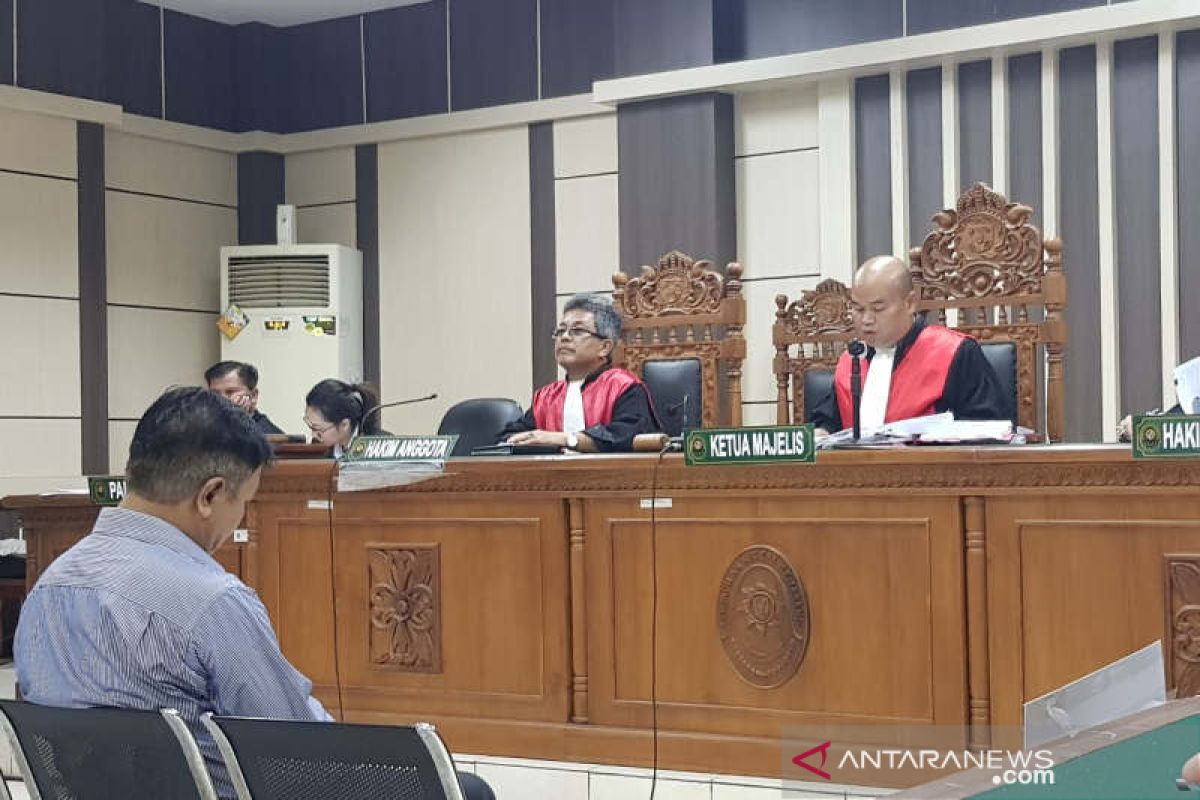 Hakim Lasito langsung terima putusan 4 tahun penjara