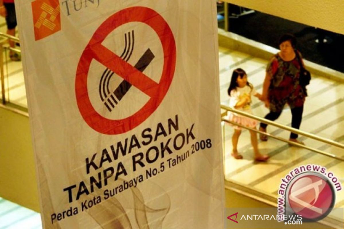 Rokok bisa berdampak pada kemiskinan hingga kekerdilan