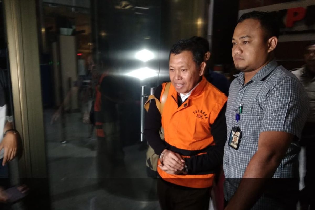 KPK tahan Direktur Utama PTPN III Dolly Pulungan