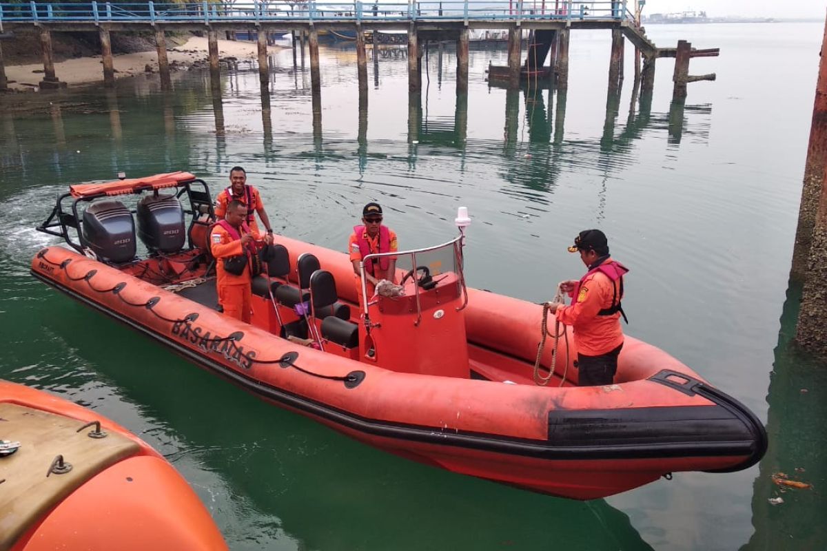 Korban jatuh di perairan Batam belum ditemukan