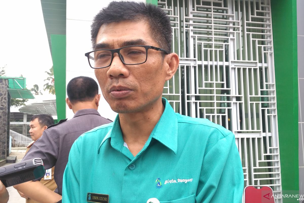 PDAM Jambi distribusikan air bersih gratis bagi warga terdampak kekeringan