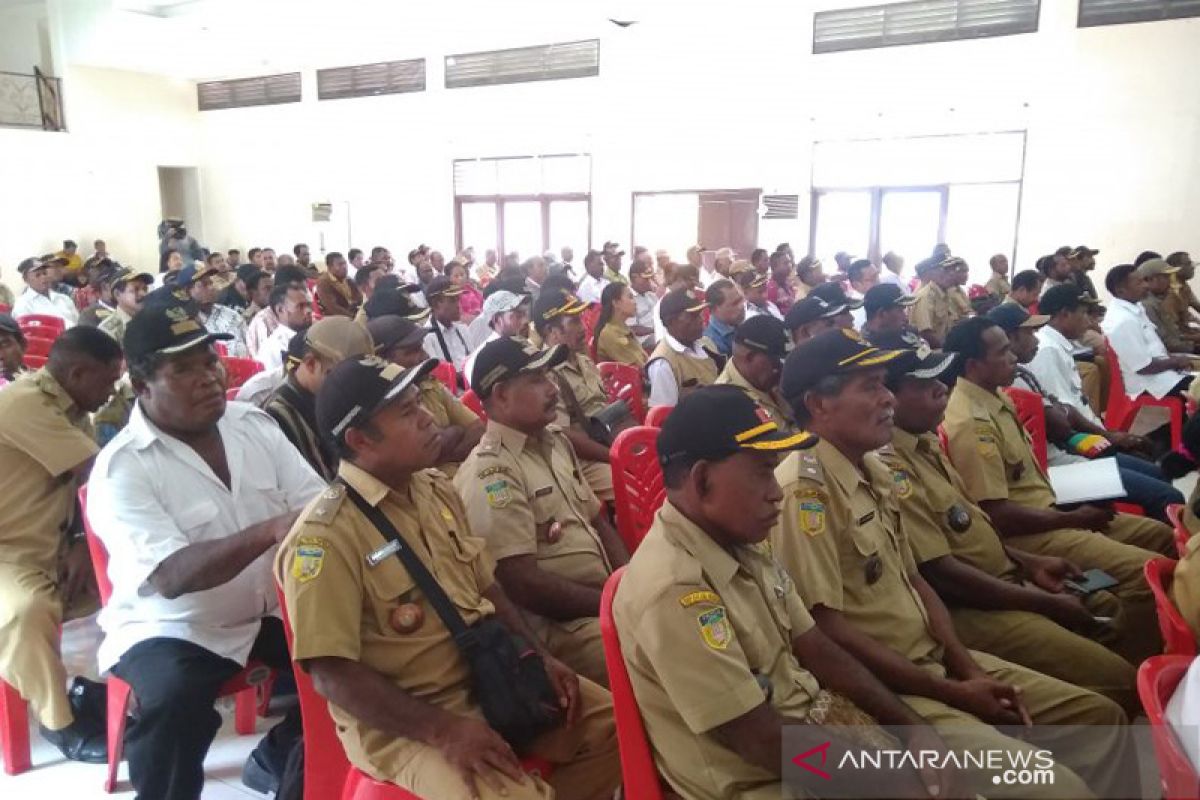 Bupati Herry: 257 kepala kampung wujudkan kedamaian Biak Numfor