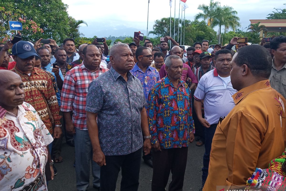 Papua Terkini - Suku Arfak rangkul seluruh suku pulihkan keamanan di Manokwari