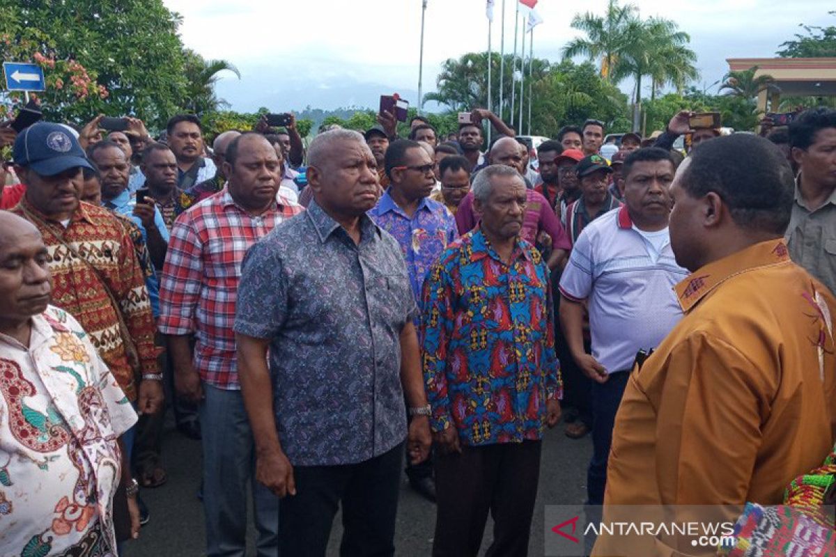 Suku Arfak rangkul seluruh suku pulihkan Manokwari