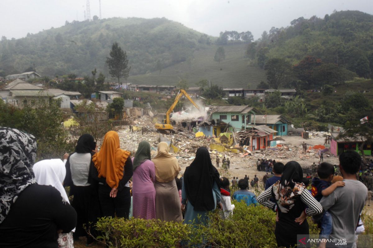 Kawin kontrak di kawasan puncak Bogor 'Wisata Halal'
