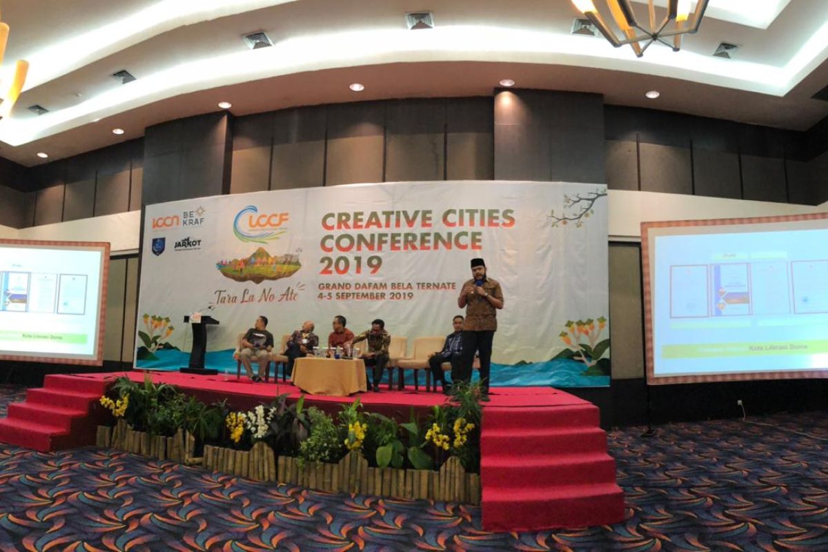 Fadly Amran paparkan potensi Padang Panjang sebagai kota kreatif literasi