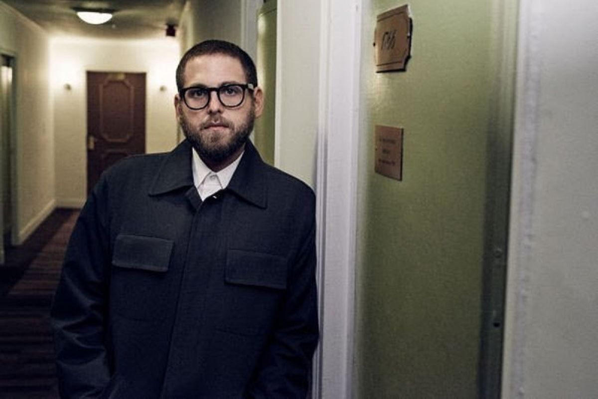 Jonah Hill bertunangan dengan Gianna Santos