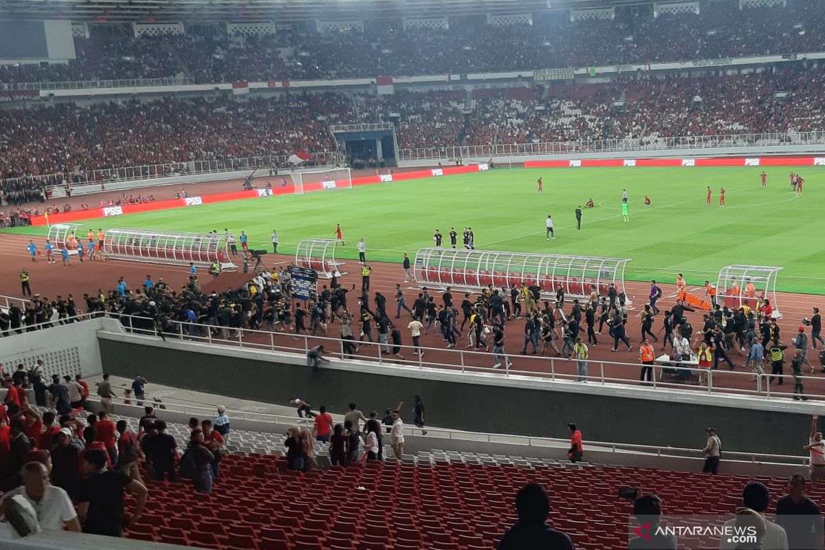 FAM buat laporan resmi ke FIFA terkait kericuhan di GBK