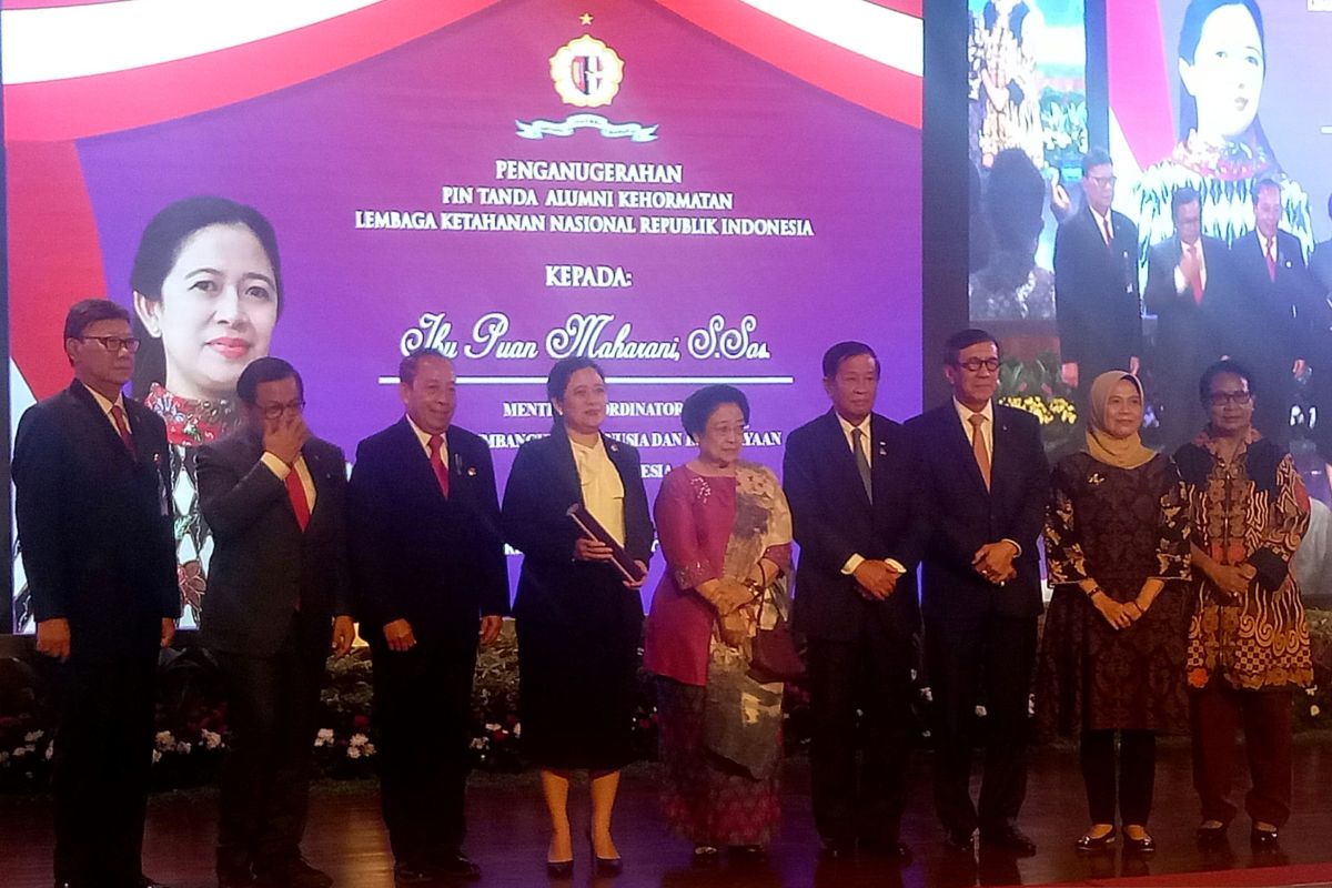 Puan Maharani terima anugerah pin tanda alumni kehormatan Lemhannas