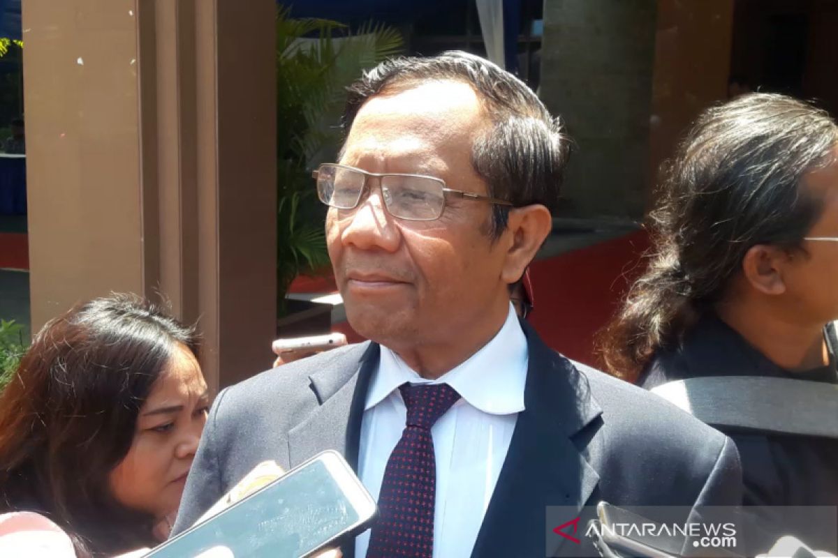 Revisi UU KPK disarankan Mahfud MD jangan terburu-buru