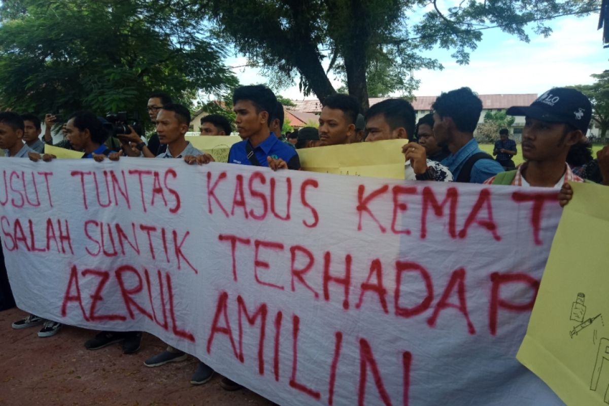 Mahasiswa demo Kantor Kejari Aceh Barat desak usut kematian pasien salah suntik di RSUD