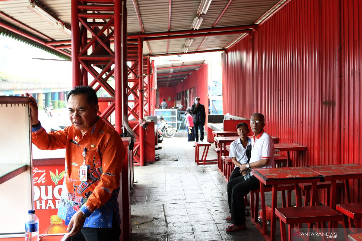 Jakarta Pusat relokasi pedagang nasi kapau Kramat demi trotoar