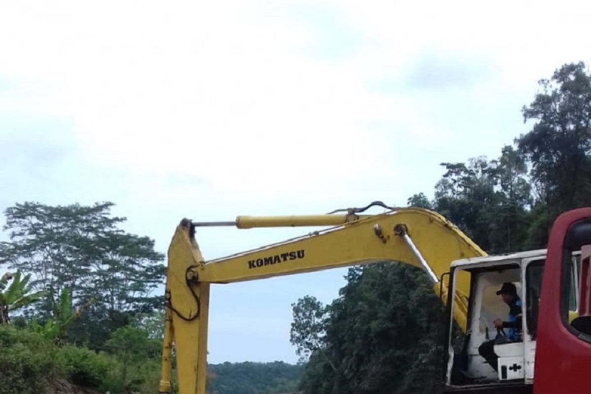 Mukomuko minta pemilik tambang batu laporkan kegiatan