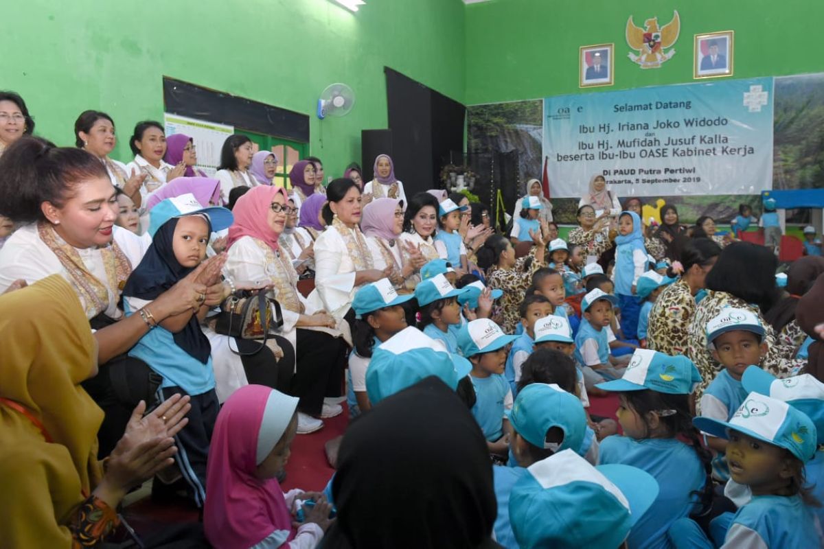 Ibu Negara sosialisasikan pentingnya cuci tangan kepada murid PAUD