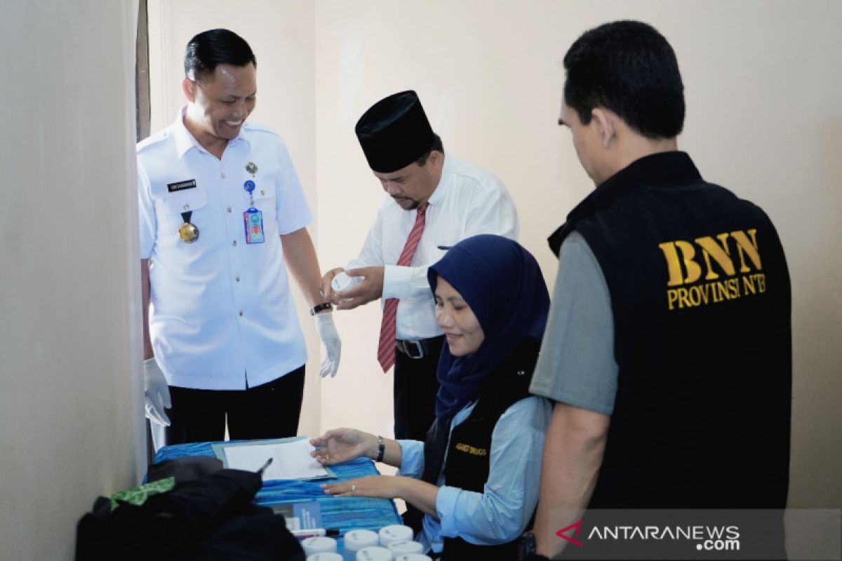 Empat anggota DPRD NTB mangkir dari tes narkoba