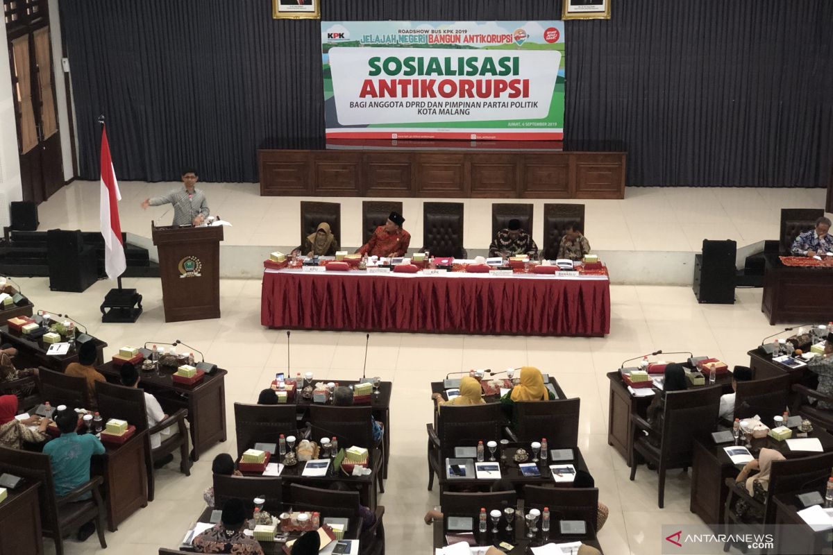 Anggota DPRD Kota Malang dapat pembekalan antikorupsi