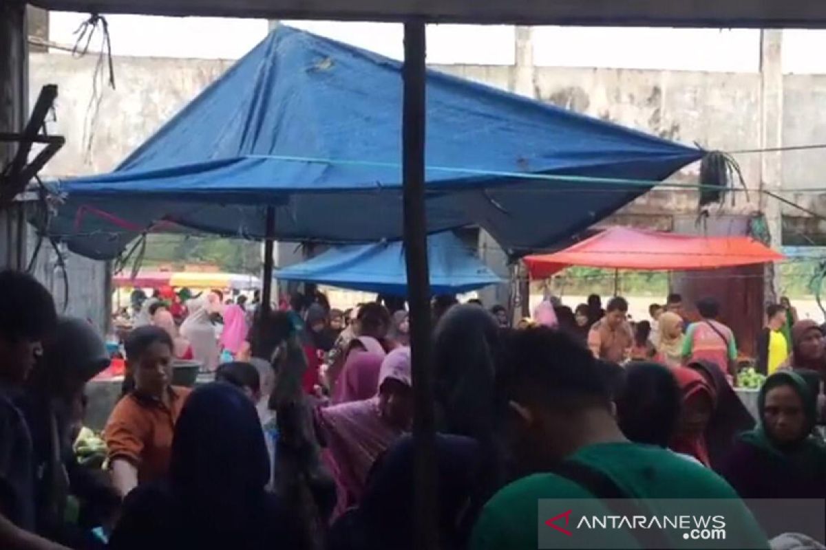 VIDEO - Begini cara FBI Indonesia galang dana di Pasar Kaget Pekanbaru